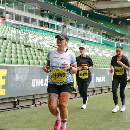13.09.2026 - 21. swb-Marathon Bremen Michael Burmester http://msf.ph/oto/10419379 13.09.2026 10:43:36 Laufen im Stadion 10002, 10004, 10005, 10148, 10271, 10295, 10303, 10325, 10330, 10335, 10361, 10362, 10395, 10396, 10402, 10459, 10474, 10490, 10491, 10513, 10557, 10572, 10605, 10606, 10629, 10665, 10752, 10756, 10773, 10779, 10784, 10805, 10854, 10880, 10882, 10899, 10900, 10997, 10999, 11026, 11027, 11041, 11078, 11084, 11085, 11090, 11097, 11098, 11140, 11173, 11192, 11217, 11233, 11264, 11274, 11307, 11333, 11337, 11355, 11385, 11408, 11448, 11456, 11461, 11482 meine-sportfotos.de