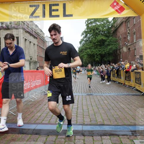 13.09.2026 - Kiel Lauf Yannick Fuchs http://msf.ph/oto/10419401 13.09.2026 09:40:58 Ziel 1630, 1787, 3883, 5039, 6299, 8389, 8493, 8636, 9578, 9726, 10202, 420, 1081, 2695, 2847, 3552, 3694, 6563, 7131, 7239, 7730, 10353, 11750, 11792, 12225, 1593, 1671, 1966, 4137, 9608, 10299, 10974, 11983, 2284, 2695, 3694, 3724, 4987, 9734, 10418, 10971 meine-sportfotos.de