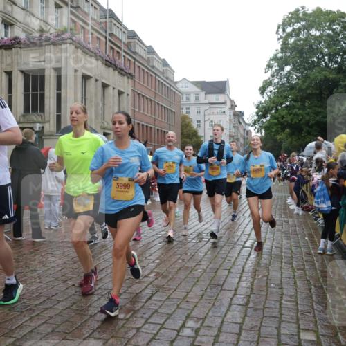 13.09.2026 - Kiel Lauf Yannick Fuchs http://msf.ph/oto/10419455 13.09.2026 10:51:40 Ziel 101, 201, 310, 1231, 1568, 1754, 1804, 1890, 2393, 2468, 2470, 2519, 2690, 2783, 3013, 3440, 4084, 4613, 4646, 4939, 5174, 5441, 6177, 6367, 6928, 7141, 7204, 7740, 8197, 8373, 8625, 8627, 9265, 9970, 10384, 10440, 11079, 11332, 11551, 12135, 12420, 12755, 238, 240, 251, 260, 386, 638, 680, 901, 1758, 2035, 2247, 2672, 2730, 2803, 3029, 3751, 3873, 3879, 4040, 4205, 4258, 4259, 4271, 4619, 5525, 5735, 5999, 6293, 6663, 6865, 6948, 7043, 7914, 8373, 8464, 9007, 9030, 23 meine-sportfotos.de