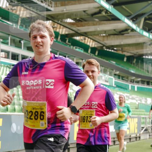 13.09.2026 - 21. swb-Marathon Bremen Michael Burmester http://msf.ph/oto/10419457 13.09.2026 10:43:38 Laufen im Stadion 10002, 10004, 10005, 10148, 10176, 10271, 10295, 10303, 10325, 10330, 10335, 10361, 10362, 10395, 10396, 10402, 10459, 10474, 10490, 10491, 10513, 10557, 10572, 10605, 10606, 10629, 10665, 10752, 10756, 10773, 10779, 10784, 10805, 10854, 10880, 10882, 10899, 10900, 10997, 10999, 11026, 11027, 11041, 11078, 11090, 11097, 11098, 11140, 11173, 11192, 11217, 11233, 11264, 11274, 11307, 11333, 11337, 11355, 11385, 11408, 11448, 11456, 11461, 11482, 11943 meine-sportfotos.de
