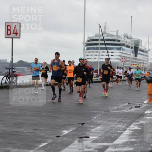 13.09.2026 - Kiel Lauf Andreas Tolksdorf http://msf.ph/oto/10419601 13.09.2026 10:57:27 Kiellinie 4280, 4, 2809, 11527, 1418, 3 meine-sportfotos.de