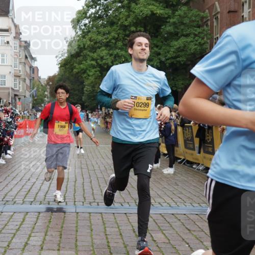 13.09.2026 - Kiel Lauf Yannick Fuchs http://msf.ph/oto/10419636 13.09.2026 09:41:15 Ziel 1593, 1671, 1966, 4137, 9608, 10299, 10974, 11983, 420, 1630, 1787, 3883, 5039, 6299, 8389, 8493, 8636, 9578, 9726, 10202, 10353, 11792, 12225, 4068, 4315, 9110, 9771, 11106, 11645, 12166, 420, 3552, 6563, 7131, 7730, 10353, 11750, 12225 meine-sportfotos.de