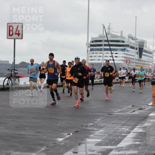 13.09.2026 - Kiel Lauf Andreas Tolksdorf http://msf.ph/oto/10419637 13.09.2026 10:57:27 Kiellinie 4, 2809, 1418, 3 meine-sportfotos.de