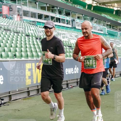 13.09.2026 - 21. swb-Marathon Bremen Michael Burmester http://msf.ph/oto/10419660 13.09.2026 13:21:09 Laufen im Stadion 128, 258, 351, 423, 441, 464, 601, 620, 704, 782, 851, 1060, 1066, 1094, 1129, 1158, 1177, 1316, 1344, 1409, 1417, 1439, 1446, 1518, 1676, 1697, 1729, 1756, 1808, 1815, 1846, 1916, 2010, 2028, 2064, 2139, 2201, 2258, 2278, 2349, 2394, 2395, 2414, 2417, 2437, 2501, 2519, 2533, 2551, 2588, 2652, 2694, 2695, 2736, 2756, 2793, 2828, 2886, 2954, 2995, 3004, 3010, 3017, 3018, 3022, 3034, 3035, 3036, 3037, 3059, 3070, 3074, 3102, 3139, 3144, 3225, 3264, 3310, 3315 meine-sportfotos.de