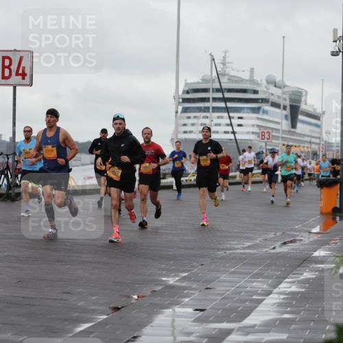 13.09.2026 - Kiel Lauf Andreas Tolksdorf http://msf.ph/oto/10419666 13.09.2026 10:57:28 Kiellinie 4, 2809, 1418, 10577, 12521, 3 meine-sportfotos.de