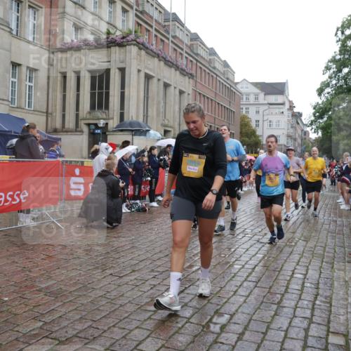 13.09.2026 - Kiel Lauf Yannick Fuchs http://msf.ph/oto/10419679 13.09.2026 10:51:58 Ziel 23, 171, 825, 826, 1364, 1365, 1591, 1600, 2404, 2484, 2806, 3644, 3956, 4175, 4385, 4476, 5157, 5317, 5866, 5994, 6287, 6349, 6714, 7338, 8108, 8292, 8319, 8413, 9267, 10071, 10166, 10241, 10598, 10637, 10689, 11380, 11500, 101, 201, 240, 310, 826, 1231, 1568, 1754, 1804, 1890, 2035, 2393, 2468, 2470, 2519, 2566, 2690, 2783, 2803, 3013, 3029, 3440, 3751, 3879, 4040, 4084, 4613, 4619, 4646, 4887, 4939, 5174, 5441, 5735, 6177, 6367, 6928, 7043, 7914, 8373, 9030, 238 meine-sportfotos.de