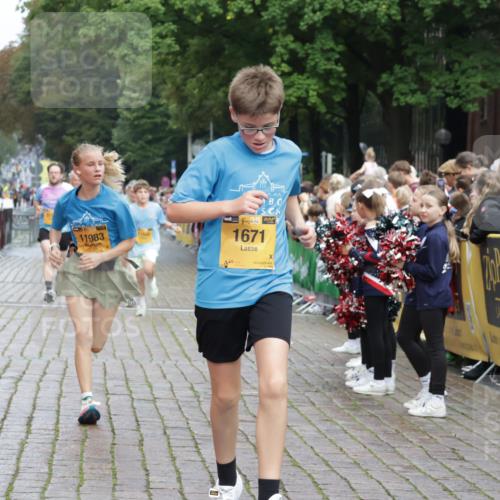 13.09.2026 - Kiel Lauf Yannick Fuchs http://msf.ph/oto/10419698 13.09.2026 09:41:19 Ziel 1671, 1966, 9110, 9608, 10299, 10974, 11645, 11983, 12166, 1593, 1630, 1787, 3883, 4137, 5039, 6299, 8389, 8493, 8636, 9578, 9726, 10202, 11792, 4068, 4315, 6649, 9771, 11106, 420, 3552, 6563, 7131, 7730, 10353, 11792, 12225 meine-sportfotos.de