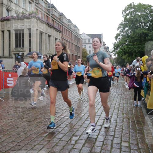 13.09.2026 - Kiel Lauf Yannick Fuchs http://msf.ph/oto/10419709 13.09.2026 10:52:03 Ziel 23, 171, 825, 1364, 1365, 1591, 1869, 2484, 2806, 3529, 3644, 4385, 4977, 5157, 5317, 5321, 5994, 6349, 6714, 7338, 7447, 7464, 7647, 8292, 8319, 8413, 9221, 9267, 10071, 10166, 10598, 10637, 10689, 10802, 10992, 11308, 11380, 11500, 101, 201, 310, 826, 1231, 1568, 1591, 1600, 1754, 1804, 1890, 2035, 2393, 2404, 2468, 2470, 2519, 2566, 2690, 2783, 3013, 3440, 3956, 4084, 4175, 4476, 4613, 4646, 4887, 4939, 5174, 5441, 5735, 6177, 6367, 6928, 8373 meine-sportfotos.de