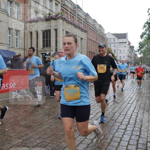 13.09.2026 - Kiel Lauf Yannick Fuchs http://msf.ph/oto/10419750 13.09.2026 10:52:07 Ziel 23, 171, 825, 1027, 1364, 1365, 1869, 2438, 2484, 2806, 2991, 3435, 3529, 3644, 4385, 4577, 4977, 5321, 5994, 6069, 6714, 7053, 7338, 7447, 7464, 7647, 8292, 8319, 9221, 9267, 10071, 10540, 10598, 10637, 10755, 10802, 10811, 10992, 11308, 11380, 11500, 11915, 23, 101, 201, 310, 826, 1231, 1568, 1591, 1600, 1754, 1890, 2393, 2404, 2468, 2470, 2519, 2566, 2690, 2783, 3013, 3440, 3956, 4084, 4175, 4476, 4613, 4646, 4887, 5174, 5441, 6177, 6367, 6928 meine-sportfotos.de