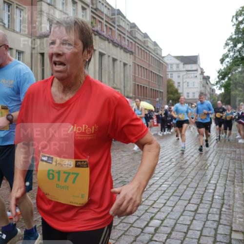 13.09.2026 - Kiel Lauf Yannick Fuchs http://msf.ph/oto/10419792 13.09.2026 10:52:11 Ziel 777, 1027, 1364, 1365, 1811, 1869, 2438, 2484, 2806, 2991, 3280, 3435, 3529, 3881, 4008, 4577, 4957, 4977, 5321, 5359, 5994, 6069, 6110, 6113, 6872, 7053, 7447, 7464, 7647, 8051, 8292, 8326, 8898, 9221, 9624, 9894, 10071, 10540, 10755, 10802, 10811, 10992, 11308, 11380, 11915, 12536, 23, 171, 201, 310, 825, 826, 1231, 1568, 1591, 1600, 1754, 2393, 2404, 2468, 2470, 2566, 2783, 2806, 3013, 3644, 3956, 4084, 4175, 4385, 4476, 4887, 5174, 6177, 6367, 1754, 8625 meine-sportfotos.de