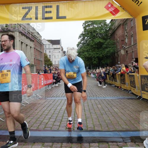 13.09.2026 - Kiel Lauf Yannick Fuchs http://msf.ph/oto/10419815 13.09.2026 09:41:28 Ziel 1671, 4068, 4315, 9110, 11106, 11645, 11983, 12166, 1593, 1671, 1787, 1966, 3883, 4137, 5039, 8389, 8493, 9608, 9726, 10202, 10299, 10974, 11983, 402, 3143, 3175, 4704, 6649, 6687, 8588, 9224, 9771, 11907, 1630, 5039, 6299, 8493, 8636, 9578, 9726 meine-sportfotos.de