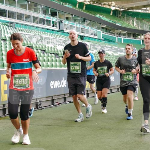 13.09.2026 - 21. swb-Marathon Bremen Michael Burmester http://msf.ph/oto/10419866 13.09.2026 13:21:15 Laufen im Stadion 128, 258, 351, 423, 441, 464, 601, 620, 704, 782, 851, 1060, 1066, 1094, 1129, 1158, 1177, 1316, 1344, 1409, 1417, 1439, 1446, 1518, 1676, 1697, 1729, 1756, 1808, 1815, 1846, 2010, 2028, 2064, 2139, 2201, 2258, 2278, 2349, 2394, 2395, 2414, 2417, 2437, 2501, 2519, 2533, 2551, 2588, 2652, 2660, 2694, 2695, 2736, 2756, 2793, 2828, 2886, 2954, 2964, 2995, 3004, 3010, 3017, 3018, 3022, 3034, 3035, 3036, 3037, 3059, 3070, 3074, 3102, 3139, 3144, 3225, 3264, 3310 meine-sportfotos.de
