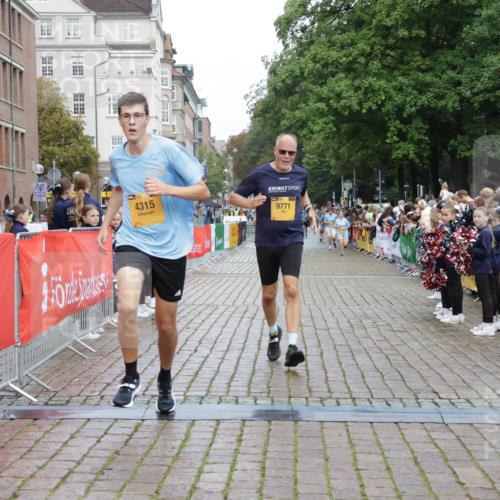13.09.2026 - Kiel Lauf Yannick Fuchs http://msf.ph/oto/10419867 13.09.2026 09:41:34 Ziel 4068, 4315, 6649, 9110, 9771, 11106, 12166, 1593, 1671, 1966, 3883, 4137, 8389, 9110, 9608, 10202, 10299, 10974, 11645, 11983, 12166, 402, 3143, 3175, 4533, 4704, 5107, 6687, 6739, 7238, 8588, 8829, 9050, 9224, 11907, 12175, 1787, 5039, 6299, 8389, 8493, 8636, 9726, 10202 meine-sportfotos.de