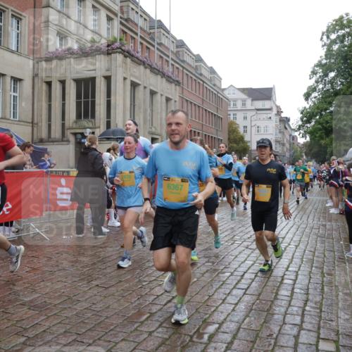 13.09.2026 - Kiel Lauf Yannick Fuchs http://msf.ph/oto/10419877 13.09.2026 10:52:18 Ziel 777, 1027, 1526, 1527, 1658, 1802, 1811, 2438, 2544, 2991, 3280, 3343, 3435, 3630, 3881, 4008, 4577, 4957, 5126, 5321, 5359, 5442, 6069, 6110, 6113, 6493, 6872, 7053, 7647, 8051, 8326, 8855, 8898, 8908, 9624, 9894, 10035, 10126, 10320, 10540, 10715, 10755, 10811, 10887, 11875, 11915, 12289, 12431, 12536, 23, 171, 825, 826, 1231, 1364, 1365, 1568, 1591, 1600, 1869, 2404, 2470, 2484, 2566, 2783, 2806, 3529, 3644, 3956, 4175, 4385, 4476, 4887, 6367, 201, 310, 1754, 8625 meine-sportfotos.de