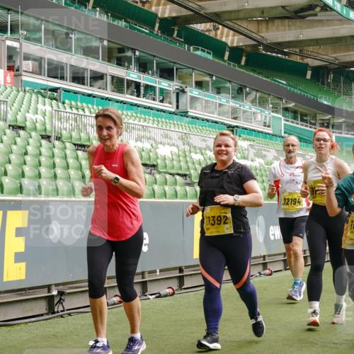 13.09.2026 - 21. swb-Marathon Bremen Michael Burmester http://msf.ph/oto/10419908 13.09.2026 10:43:53 Laufen im Stadion 10002, 10004, 10005, 10176, 10191, 10192, 10271, 10295, 10303, 10325, 10330, 10335, 10361, 10362, 10402, 10459, 10474, 10491, 10513, 10557, 10572, 10605, 10606, 10629, 10752, 10756, 10773, 10779, 10784, 10805, 10880, 10882, 10899, 10900, 10997, 10999, 11026, 11041, 11078, 11173, 11217, 11233, 11264, 11274, 11307, 11333, 11337, 11355, 11385, 11408, 11448, 11456, 11461, 11482, 11629, 11943, 12311, 12334 meine-sportfotos.de