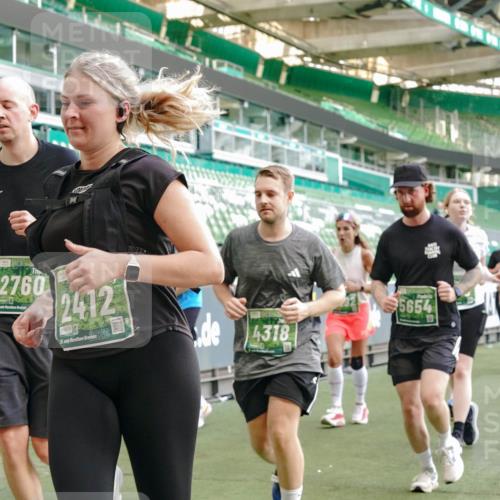13.09.2026 - 21. swb-Marathon Bremen Michael Burmester http://msf.ph/oto/10419911 13.09.2026 13:21:17 Laufen im Stadion 128, 258, 351, 423, 441, 464, 601, 620, 704, 782, 851, 1060, 1066, 1094, 1129, 1158, 1177, 1316, 1344, 1409, 1417, 1439, 1446, 1518, 1676, 1697, 1729, 1756, 1808, 1815, 1846, 2010, 2028, 2064, 2139, 2201, 2258, 2278, 2349, 2394, 2395, 2414, 2417, 2437, 2501, 2519, 2533, 2551, 2588, 2652, 2660, 2694, 2695, 2736, 2756, 2793, 2828, 2886, 2954, 2964, 2995, 3004, 3010, 3017, 3018, 3022, 3034, 3035, 3036, 3037, 3059, 3070, 3074, 3102, 3139, 3144, 3225, 3264, 3310 meine-sportfotos.de