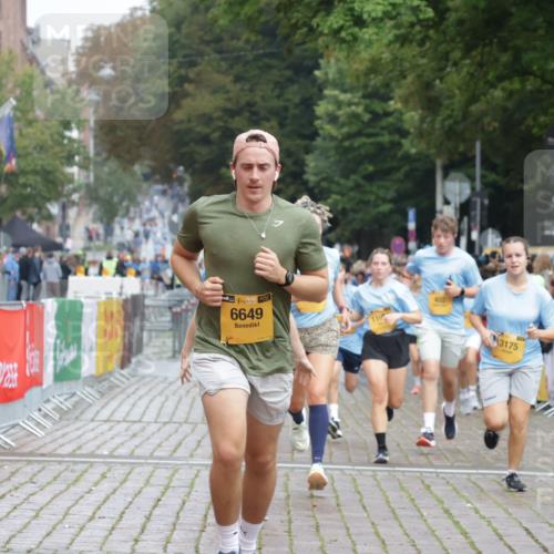13.09.2026 - Kiel Lauf Yannick Fuchs http://msf.ph/oto/10419935 13.09.2026 09:41:40 Ziel 402, 3175, 4315, 4704, 6649, 6687, 8588, 9224, 9771, 11106, 11907, 1593, 1671, 1966, 4068, 4137, 9110, 9608, 10299, 10974, 11106, 11645, 11983, 12166, 699, 772, 3143, 3801, 4533, 5107, 6739, 7238, 8829, 9050, 12175, 1593, 3883, 4137, 8389, 10202 meine-sportfotos.de