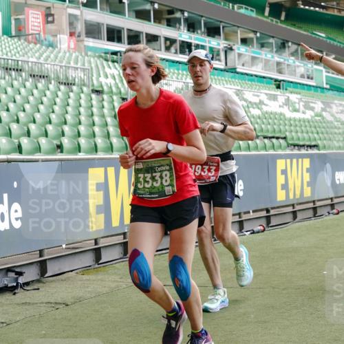 13.09.2026 - 21. swb-Marathon Bremen Michael Burmester http://msf.ph/oto/10419952 13.09.2026 12:58:32 Laufen im Stadion 141, 148, 191, 226, 334, 511, 672, 776, 789, 790, 909, 972, 1010, 1119, 1191, 1199, 1254, 1281, 1516, 1535, 1642, 1647, 1752, 1809, 1881, 1900, 1931, 1933, 2046, 2051, 2075, 2210, 2324, 2343, 2367, 2371, 2397, 2402, 2423, 2425, 2577, 2771, 2807, 2827, 2885, 2903, 2904, 2979, 3021, 3051, 3098, 3120, 3138, 3148, 3182, 3186, 3233, 3319, 3338, 3435, 3516, 3531, 3534, 3560, 3655, 3685, 3690, 3695, 3866, 3933, 3934, 3939, 4101, 4316, 4319, 205 meine-sportfotos.de