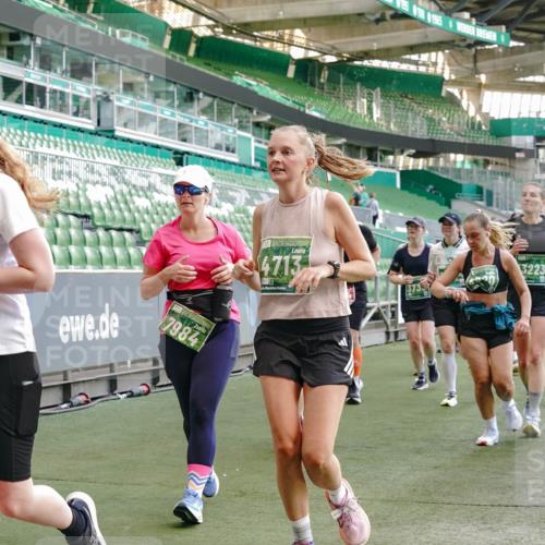 13.09.2026 - 21. swb-Marathon Bremen Michael Burmester http://msf.ph/oto/10419969 13.09.2026 13:21:19 Laufen im Stadion 128, 258, 351, 423, 441, 601, 620, 704, 782, 851, 1060, 1066, 1094, 1129, 1158, 1177, 1316, 1344, 1409, 1417, 1439, 1446, 1518, 1676, 1697, 1729, 1756, 1808, 1815, 1846, 2010, 2028, 2064, 2139, 2201, 2258, 2278, 2349, 2394, 2395, 2414, 2417, 2437, 2501, 2519, 2533, 2551, 2588, 2632, 2652, 2660, 2694, 2695, 2736, 2756, 2793, 2828, 2886, 2954, 2964, 2995, 3004, 3010, 3017, 3018, 3022, 3034, 3035, 3036, 3037, 3070, 3074, 3102, 3139, 3144, 3225, 3264, 3310 meine-sportfotos.de