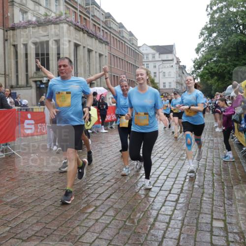13.09.2026 - Kiel Lauf Yannick Fuchs http://msf.ph/oto/10420012 13.09.2026 10:52:30 Ziel 90, 475, 626, 1471, 1472, 1473, 1526, 1527, 1531, 1658, 1802, 2293, 2442, 3343, 3582, 3778, 3925, 5433, 5442, 5723, 6388, 6405, 6493, 7060, 7088, 7196, 7603, 7621, 8100, 8205, 8316, 8734, 8855, 8908, 9024, 9025, 9414, 9711, 10320, 10786, 10887, 11082, 11359, 11535, 11555, 11622, 11658, 11661, 11875, 11913, 12289, 12431, 23, 171, 777, 825, 1027, 1364, 1365, 1811, 1869, 2438, 2484, 2544, 2806, 2991, 3280, 3435, 3529, 3630, 3644, 3881, 4008, 4385 meine-sportfotos.de