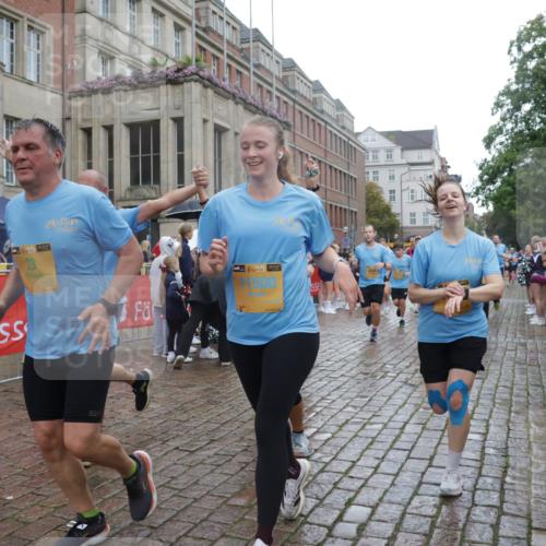 13.09.2026 - Kiel Lauf Yannick Fuchs http://msf.ph/oto/10420022 13.09.2026 10:52:31 Ziel 90, 475, 626, 1471, 1472, 1473, 1526, 1527, 1531, 1658, 1802, 2293, 2442, 3343, 3582, 3778, 3853, 3925, 5433, 5442, 5723, 6388, 6405, 6493, 7060, 7088, 7196, 7603, 7621, 8100, 8205, 8316, 8734, 8855, 8908, 9024, 9025, 9414, 9711, 10320, 10786, 10887, 11082, 11359, 11535, 11555, 11622, 11658, 11661, 11875, 11913, 12289, 12431, 23, 171, 777, 825, 1027, 1364, 1365, 1526, 1527, 1811, 1869, 2438, 2484, 2544, 2806, 2991, 3280, 3435, 3529, 3630, 3644, 3881, 4008, 4385 meine-sportfotos.de