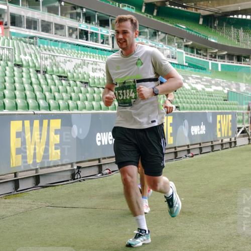 13.09.2026 - 21. swb-Marathon Bremen Michael Burmester http://msf.ph/oto/10420058 13.09.2026 12:58:35 Laufen im Stadion 141, 148, 191, 226, 334, 511, 672, 776, 789, 790, 909, 972, 1010, 1119, 1191, 1199, 1254, 1281, 1516, 1535, 1642, 1647, 1752, 1809, 1881, 1931, 1933, 2046, 2210, 2324, 2343, 2367, 2371, 2397, 2402, 2423, 2425, 2577, 2771, 2807, 2827, 2885, 2903, 2904, 2979, 3021, 3051, 3098, 3120, 3138, 3148, 3182, 3186, 3190, 3233, 3319, 3338, 3435, 3516, 3531, 3534, 3560, 3655, 3685, 3690, 3695, 3866, 3933, 3934, 3939, 4101, 4316, 4319, 205 meine-sportfotos.de