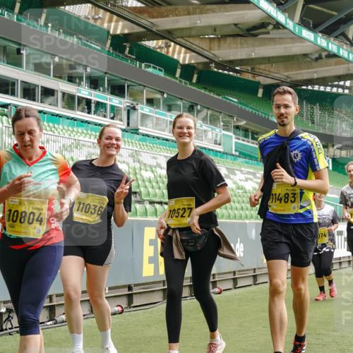 13.09.2026 - 21. swb-Marathon Bremen Michael Burmester http://msf.ph/oto/10420103 13.09.2026 10:44:00 Laufen im Stadion 10002, 10004, 10005, 10176, 10191, 10192, 10271, 10295, 10303, 10325, 10335, 10361, 10362, 10402, 10459, 10474, 10491, 10513, 10557, 10572, 10605, 10606, 10629, 10756, 10773, 10779, 10784, 10805, 10880, 10882, 10899, 10900, 10997, 10999, 11173, 11217, 11233, 11264, 11274, 11307, 11333, 11337, 11355, 11385, 11408, 11448, 11456, 11461, 11482, 11629, 11943, 12311, 12321, 12334 meine-sportfotos.de