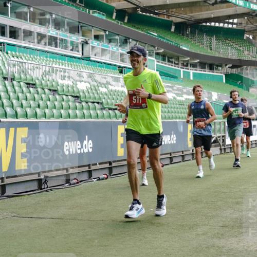 13.09.2026 - 21. swb-Marathon Bremen Michael Burmester http://msf.ph/oto/10420110 13.09.2026 12:58:38 Laufen im Stadion 141, 148, 191, 226, 232, 334, 511, 672, 776, 789, 790, 909, 972, 1010, 1119, 1166, 1191, 1199, 1254, 1281, 1516, 1535, 1642, 1647, 1752, 1809, 1881, 1931, 1933, 2046, 2210, 2324, 2343, 2367, 2371, 2397, 2402, 2423, 2425, 2577, 2771, 2807, 2827, 2885, 2899, 2903, 2904, 2979, 3021, 3051, 3098, 3120, 3124, 3138, 3148, 3182, 3186, 3190, 3233, 3319, 3338, 3435, 3516, 3531, 3534, 3560, 3652, 3655, 3685, 3690, 3695, 3866, 3933, 3934, 3939, 4101, 4319, 205 meine-sportfotos.de
