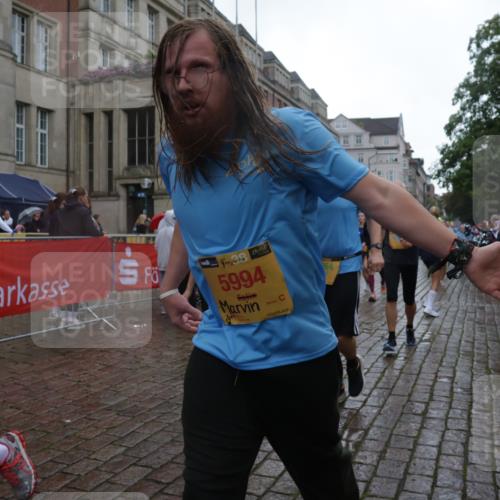 13.09.2026 - Kiel Lauf Yannick Fuchs http://msf.ph/oto/10420113 13.09.2026 10:52:36 Ziel 90, 172, 626, 1471, 1472, 1473, 1474, 1531, 1837, 2293, 2442, 2735, 3054, 3582, 3778, 3853, 3925, 4485, 5433, 5723, 6388, 6405, 7060, 7088, 7154, 7196, 7603, 7621, 8100, 8205, 8316, 8615, 8734, 9024, 9025, 9414, 9711, 9886, 10786, 11359, 11459, 11555, 11622, 11658, 11661, 11913, 475, 777, 1027, 1364, 1365, 1526, 1527, 1658, 1802, 1811, 1869, 2438, 2484, 2544, 2806, 2991, 3280, 3343, 3435, 3529, 3630, 3881, 4008, 154, 1083, 1426, 1486, 1550, 3059, 3431, 5329, 5710 meine-sportfotos.de