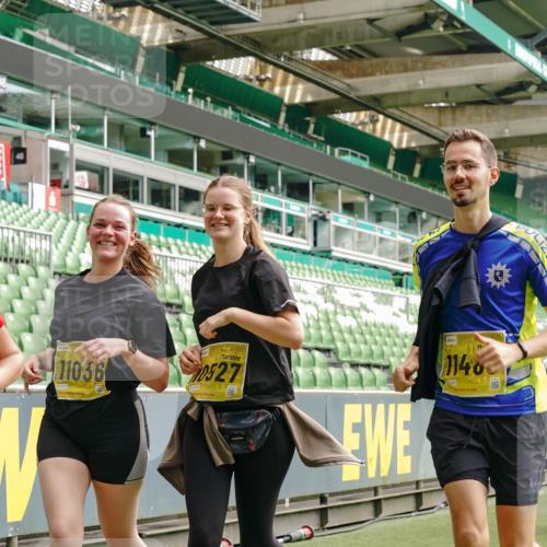 13.09.2026 - 21. swb-Marathon Bremen Michael Burmester http://msf.ph/oto/10420129 13.09.2026 10:44:01 Laufen im Stadion 10002, 10004, 10005, 10176, 10191, 10192, 10271, 10295, 10303, 10325, 10335, 10361, 10362, 10402, 10459, 10474, 10491, 10513, 10557, 10572, 10605, 10606, 10629, 10756, 10773, 10779, 10784, 10805, 10880, 10882, 10899, 10900, 10997, 10999, 11173, 11217, 11233, 11264, 11274, 11307, 11333, 11337, 11355, 11385, 11408, 11448, 11456, 11461, 11482, 11629, 11943, 12311, 12321, 12334 meine-sportfotos.de