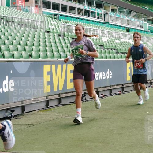 13.09.2026 - 21. swb-Marathon Bremen Michael Burmester http://msf.ph/oto/10420154 13.09.2026 12:58:40 Laufen im Stadion 141, 148, 191, 226, 232, 334, 511, 672, 776, 789, 790, 909, 972, 1010, 1119, 1166, 1191, 1199, 1254, 1281, 1516, 1535, 1642, 1647, 1752, 1881, 1931, 1933, 2046, 2210, 2324, 2343, 2367, 2371, 2397, 2402, 2423, 2425, 2577, 2771, 2807, 2827, 2885, 2899, 2903, 2904, 2953, 2979, 3015, 3021, 3051, 3098, 3120, 3124, 3138, 3148, 3182, 3186, 3190, 3233, 3319, 3338, 3435, 3516, 3531, 3534, 3560, 3652, 3655, 3685, 3690, 3695, 3866, 3933, 3934, 3939, 4101, 4319, 205 meine-sportfotos.de