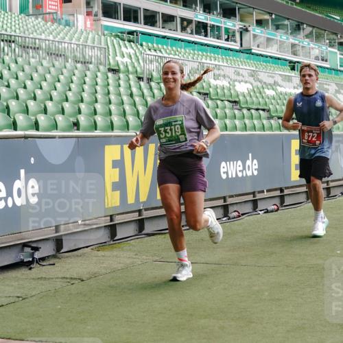 13.09.2026 - 21. swb-Marathon Bremen Michael Burmester http://msf.ph/oto/10420163 13.09.2026 12:58:40 Laufen im Stadion 141, 148, 191, 226, 232, 334, 511, 672, 776, 789, 790, 909, 972, 1010, 1119, 1166, 1191, 1199, 1254, 1281, 1516, 1535, 1642, 1647, 1752, 1881, 1931, 1933, 2046, 2210, 2324, 2343, 2367, 2371, 2397, 2402, 2423, 2425, 2577, 2771, 2807, 2827, 2885, 2899, 2903, 2904, 2953, 2979, 3015, 3021, 3051, 3098, 3120, 3124, 3138, 3148, 3182, 3186, 3190, 3233, 3319, 3338, 3435, 3516, 3531, 3534, 3560, 3652, 3655, 3685, 3690, 3695, 3866, 3933, 3934, 3939, 4101, 4319, 205 meine-sportfotos.de