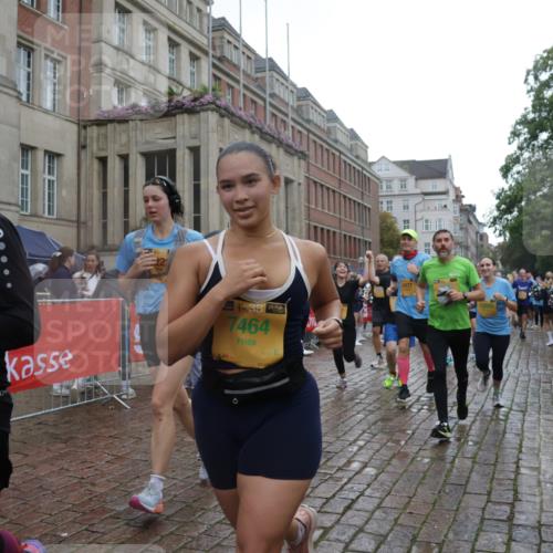 13.09.2026 - Kiel Lauf Yannick Fuchs http://msf.ph/oto/10420167 13.09.2026 10:52:40 Ziel 90, 172, 398, 1433, 1474, 1535, 1812, 1837, 2069, 2089, 2735, 3050, 3054, 3778, 3853, 3925, 4100, 4485, 5723, 6405, 7060, 7088, 7154, 7196, 7230, 8100, 8205, 8615, 9414, 9886, 11204, 11359, 11459, 11555, 11913, 90, 475, 626, 777, 1027, 1471, 1472, 1473, 1526, 1527, 1531, 1658, 1802, 1811, 1869, 2293, 2438, 2442, 2544, 2991, 3280, 3343, 3435, 3529, 3582, 3630, 3881, 4008, 154, 1071, 1083, 1426, 1486, 1550, 3059, 3431, 3587, 3657, 5329, 5642, 5643, 5710, 6015 meine-sportfotos.de