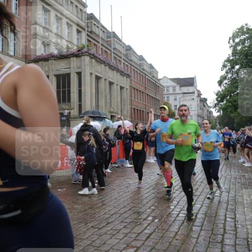 13.09.2026 - Kiel Lauf Yannick Fuchs http://msf.ph/oto/10420175 13.09.2026 10:52:40 Ziel 90, 172, 398, 1433, 1474, 1535, 1812, 1837, 2069, 2089, 2735, 3050, 3054, 3778, 3853, 3925, 4100, 4485, 5723, 6405, 7060, 7088, 7154, 7196, 7230, 8100, 8205, 8615, 9414, 9886, 11204, 11359, 11459, 11555, 11913, 90, 475, 626, 777, 1027, 1471, 1472, 1473, 1526, 1527, 1531, 1658, 1802, 1811, 1869, 2293, 2438, 2442, 2544, 2991, 3280, 3343, 3435, 3529, 3582, 3630, 3881, 4008, 154, 1071, 1083, 1426, 1486, 1550, 3059, 3431, 3587, 3657, 5329, 5642, 5643, 5710, 6015 meine-sportfotos.de