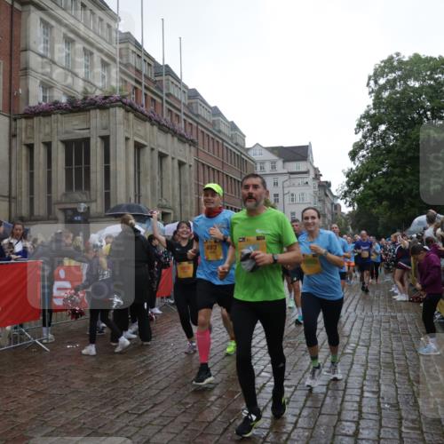 13.09.2026 - Kiel Lauf Yannick Fuchs http://msf.ph/oto/10420182 13.09.2026 10:52:40 Ziel 90, 172, 398, 1433, 1474, 1535, 1812, 1837, 2069, 2089, 2735, 3050, 3054, 3778, 3853, 3925, 4100, 4485, 5723, 6405, 7060, 7088, 7154, 7196, 7230, 8100, 8205, 8615, 9414, 9886, 11204, 11359, 11459, 11555, 11913, 90, 475, 626, 777, 1027, 1471, 1472, 1473, 1526, 1527, 1531, 1658, 1802, 1811, 1869, 2293, 2438, 2442, 2544, 2991, 3280, 3343, 3435, 3529, 3582, 3630, 3881, 4008, 154, 1071, 1083, 1426, 1486, 1550, 3059, 3431, 3587, 3657, 5329, 5642, 5643, 5710, 6015 meine-sportfotos.de