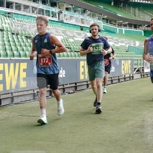 13.09.2026 - 21. swb-Marathon Bremen Michael Burmester http://msf.ph/oto/10420202 13.09.2026 12:58:41 Laufen im Stadion 141, 148, 191, 226, 232, 334, 511, 672, 745, 776, 789, 790, 909, 972, 1010, 1080, 1119, 1166, 1191, 1199, 1254, 1281, 1516, 1535, 1642, 1647, 1752, 1881, 1931, 1933, 2046, 2210, 2324, 2343, 2367, 2371, 2397, 2402, 2423, 2425, 2577, 2771, 2807, 2827, 2885, 2899, 2903, 2904, 2953, 2979, 3015, 3021, 3051, 3098, 3120, 3124, 3138, 3148, 3182, 3186, 3190, 3233, 3319, 3338, 3435, 3516, 3531, 3534, 3560, 3652, 3655, 3685, 3690, 3695, 3866, 3933, 3934, 3939, 4101, 4319, 205 meine-sportfotos.de