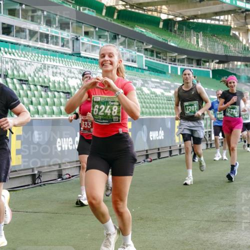 13.09.2026 - 21. swb-Marathon Bremen Michael Burmester http://msf.ph/oto/10420211 13.09.2026 13:21:28 Laufen im Stadion 128, 258, 343, 351, 423, 441, 601, 620, 704, 782, 851, 1060, 1094, 1129, 1158, 1177, 1316, 1344, 1409, 1417, 1439, 1446, 1518, 1669, 1676, 1697, 1729, 1756, 1808, 1815, 1846, 2010, 2064, 2139, 2201, 2258, 2278, 2290, 2349, 2394, 2395, 2414, 2417, 2437, 2501, 2519, 2533, 2551, 2588, 2619, 2632, 2652, 2660, 2694, 2695, 2736, 2793, 2828, 2886, 2954, 2964, 2995, 3004, 3010, 3017, 3018, 3022, 3034, 3035, 3036, 3037, 3070, 3074, 3102, 3139, 3144, 3225, 3264, 3310, 3682 meine-sportfotos.de