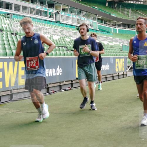13.09.2026 - 21. swb-Marathon Bremen Michael Burmester http://msf.ph/oto/10420219 13.09.2026 12:58:41 Laufen im Stadion 141, 148, 191, 226, 232, 334, 511, 672, 745, 776, 789, 790, 909, 972, 1010, 1080, 1119, 1166, 1191, 1199, 1254, 1281, 1516, 1535, 1642, 1647, 1752, 1881, 1931, 1933, 2046, 2210, 2324, 2343, 2367, 2371, 2397, 2402, 2423, 2425, 2577, 2771, 2807, 2827, 2885, 2899, 2903, 2904, 2953, 2979, 3015, 3021, 3051, 3098, 3120, 3124, 3138, 3148, 3182, 3186, 3190, 3233, 3319, 3338, 3435, 3516, 3531, 3534, 3560, 3652, 3655, 3685, 3690, 3695, 3866, 3933, 3934, 3939, 4101, 4319, 205 meine-sportfotos.de