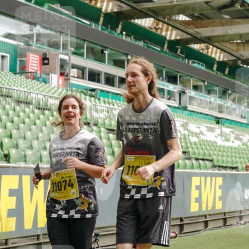 13.09.2026 - 21. swb-Marathon Bremen Michael Burmester http://msf.ph/oto/10420232 13.09.2026 10:44:05 Laufen im Stadion 10002, 10004, 10005, 10176, 10191, 10192, 10271, 10295, 10303, 10325, 10335, 10361, 10362, 10402, 10459, 10474, 10491, 10513, 10557, 10572, 10605, 10606, 10629, 10679, 10713, 10756, 10773, 10779, 10784, 10805, 10880, 10882, 10899, 10900, 10997, 10999, 11173, 11217, 11233, 11264, 11274, 11307, 11333, 11337, 11355, 11385, 11408, 11448, 11456, 11461, 11482, 11629, 11943, 12311, 12321, 12334 meine-sportfotos.de