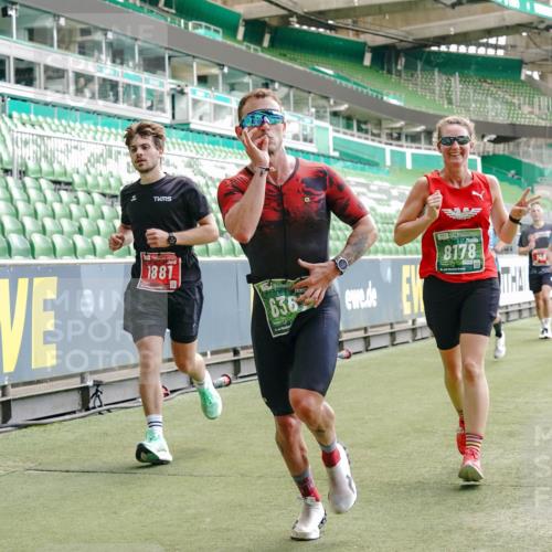 13.09.2026 - 21. swb-Marathon Bremen Michael Burmester http://msf.ph/oto/10420274 13.09.2026 12:58:43 Laufen im Stadion 141, 148, 191, 226, 232, 334, 511, 672, 745, 776, 789, 790, 909, 972, 1010, 1080, 1119, 1166, 1191, 1199, 1254, 1281, 1516, 1535, 1642, 1647, 1752, 1881, 1931, 1933, 2046, 2210, 2289, 2324, 2343, 2367, 2371, 2397, 2402, 2423, 2425, 2577, 2771, 2806, 2807, 2827, 2885, 2899, 2903, 2904, 2953, 2961, 2979, 3015, 3021, 3051, 3098, 3120, 3124, 3138, 3148, 3182, 3186, 3190, 3233, 3319, 3338, 3435, 3516, 3531, 3534, 3560, 3652, 3655, 3685, 3690, 3695, 3866, 3933, 3934, 3939, 4101, 205 meine-sportfotos.de