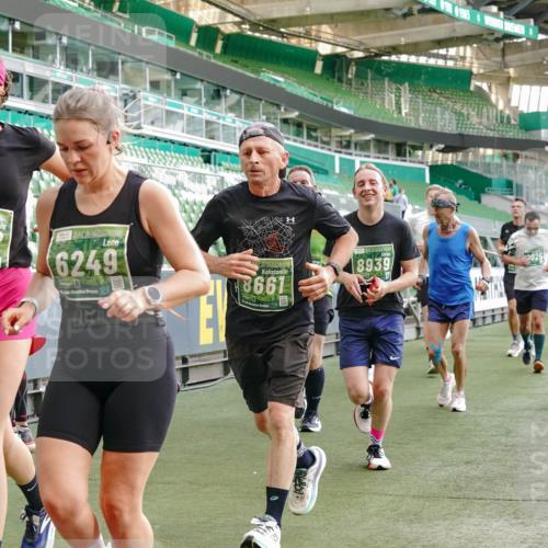 13.09.2026 - 21. swb-Marathon Bremen Michael Burmester http://msf.ph/oto/10420300 13.09.2026 13:21:31 Laufen im Stadion 128, 258, 343, 351, 423, 441, 601, 620, 704, 782, 851, 1060, 1094, 1129, 1158, 1177, 1316, 1344, 1409, 1417, 1439, 1446, 1518, 1669, 1676, 1697, 1729, 1756, 1808, 1815, 1846, 2010, 2064, 2139, 2201, 2258, 2278, 2290, 2349, 2394, 2395, 2414, 2417, 2437, 2501, 2519, 2533, 2551, 2588, 2619, 2632, 2652, 2660, 2685, 2694, 2695, 2736, 2793, 2828, 2886, 2954, 2964, 2995, 3004, 3010, 3017, 3018, 3022, 3034, 3035, 3036, 3037, 3070, 3074, 3102, 3139, 3144, 3225, 3264, 3310, 3682 meine-sportfotos.de