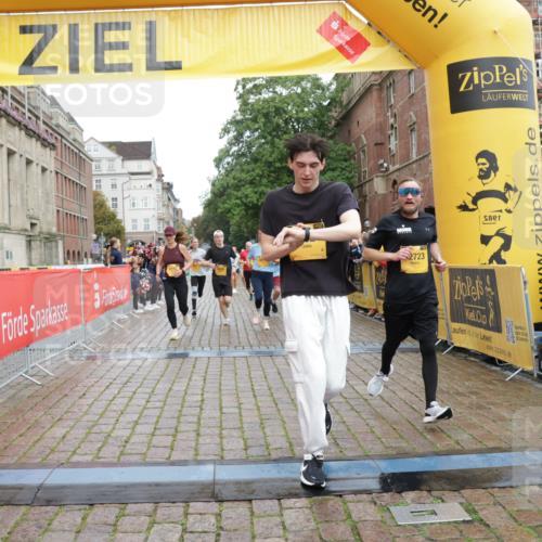 13.09.2026 - Kiel Lauf Yannick Fuchs http://msf.ph/oto/10420310 13.09.2026 09:42:13 Ziel 133, 570, 792, 3357, 3676, 5011, 5105, 5276, 5336, 5774, 6599, 6620, 6797, 7687, 8476, 11793, 12723, 402, 699, 772, 2910, 3143, 3175, 3801, 4533, 4704, 5107, 6599, 6649, 6687, 6739, 7238, 8588, 8829, 9050, 9224, 11907, 12175, 445, 771, 1045, 1777, 2608, 2914, 2955, 2977, 4548, 5559, 6075, 6099, 6213, 6542, 6913, 10938, 12190, 4315, 4704, 6649, 8588, 9771 meine-sportfotos.de