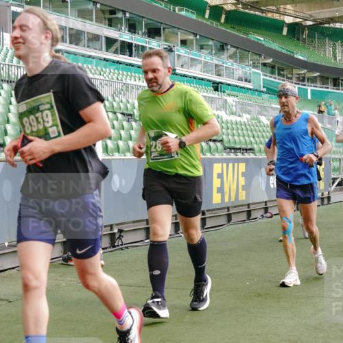 13.09.2026 - 21. swb-Marathon Bremen Michael Burmester http://msf.ph/oto/10420367 13.09.2026 13:21:32 Laufen im Stadion 128, 258, 343, 351, 423, 441, 601, 620, 704, 782, 851, 1060, 1094, 1129, 1158, 1177, 1316, 1344, 1409, 1417, 1439, 1446, 1518, 1669, 1676, 1697, 1729, 1756, 1808, 1815, 1846, 2010, 2064, 2139, 2201, 2258, 2278, 2290, 2349, 2394, 2395, 2414, 2417, 2437, 2501, 2519, 2533, 2551, 2588, 2619, 2632, 2652, 2660, 2685, 2694, 2695, 2736, 2793, 2828, 2886, 2954, 2964, 2995, 3004, 3010, 3017, 3018, 3022, 3034, 3035, 3036, 3037, 3070, 3074, 3102, 3139, 3144, 3225, 3264, 3682 meine-sportfotos.de