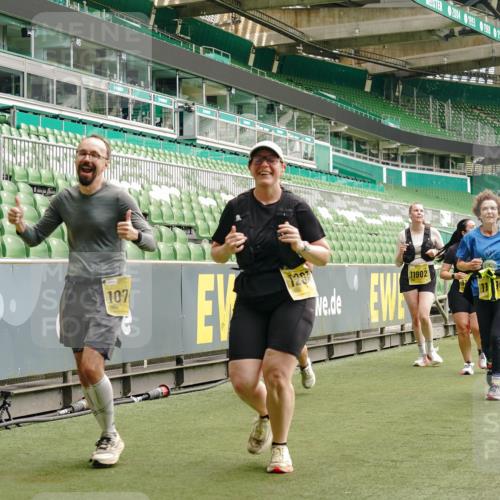 13.09.2026 - 21. swb-Marathon Bremen Michael Burmester http://msf.ph/oto/10420371 13.09.2026 10:44:12 Laufen im Stadion 10002, 10004, 10005, 10176, 10191, 10192, 10271, 10295, 10325, 10335, 10361, 10362, 10402, 10459, 10474, 10513, 10557, 10572, 10605, 10606, 10629, 10679, 10713, 10756, 10773, 10779, 10784, 10805, 10882, 10899, 10900, 10997, 10999, 11081, 11173, 11217, 11233, 11264, 11274, 11307, 11333, 11337, 11355, 11385, 11408, 11448, 11456, 11461, 11482, 11495, 11629, 11932, 11943, 12151, 12226, 12311, 12321, 12334 meine-sportfotos.de