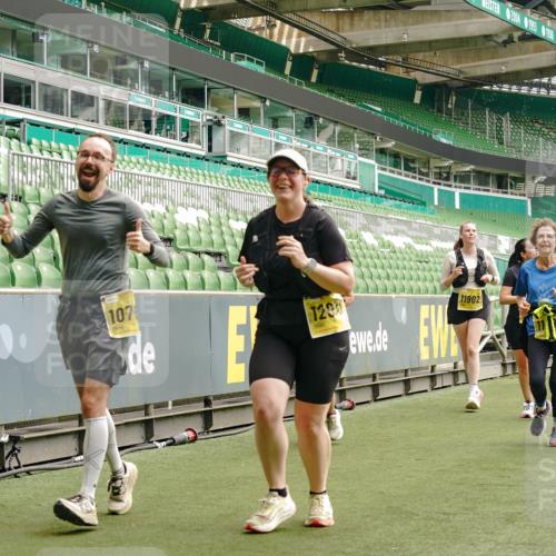13.09.2026 - 21. swb-Marathon Bremen Michael Burmester http://msf.ph/oto/10420382 13.09.2026 10:44:12 Laufen im Stadion 10002, 10004, 10005, 10176, 10191, 10192, 10271, 10295, 10325, 10335, 10361, 10362, 10402, 10459, 10474, 10513, 10557, 10572, 10605, 10606, 10629, 10679, 10713, 10756, 10773, 10779, 10784, 10805, 10882, 10899, 10900, 10997, 10999, 11081, 11173, 11217, 11233, 11264, 11274, 11307, 11333, 11337, 11355, 11385, 11408, 11448, 11456, 11461, 11482, 11495, 11629, 11932, 11943, 12151, 12226, 12311, 12321, 12334 meine-sportfotos.de