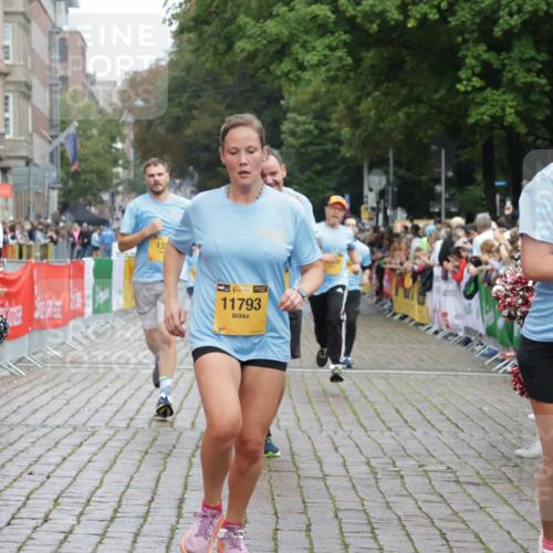 13.09.2026 - Kiel Lauf Yannick Fuchs http://msf.ph/oto/10420390 13.09.2026 09:42:18 Ziel 133, 570, 792, 2914, 2955, 2977, 3357, 3676, 5105, 5336, 5774, 6620, 6797, 7687, 8476, 10938, 11793, 12723, 402, 570, 699, 772, 2910, 3143, 3801, 4533, 5011, 5107, 5276, 6599, 6739, 7238, 8829, 9050, 9224, 11907, 12175, 445, 771, 1045, 1777, 2608, 4548, 5559, 6075, 6099, 6213, 6423, 6542, 6913, 9706, 12190, 402, 3175, 4704, 6649, 6687, 8588, 9224, 11907 meine-sportfotos.de