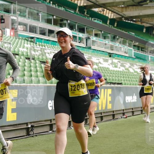 13.09.2026 - 21. swb-Marathon Bremen Michael Burmester http://msf.ph/oto/10420395 13.09.2026 10:44:13 Laufen im Stadion 10002, 10004, 10005, 10176, 10191, 10192, 10271, 10295, 10325, 10335, 10361, 10362, 10402, 10459, 10474, 10513, 10557, 10572, 10605, 10606, 10629, 10679, 10713, 10756, 10779, 10784, 10805, 10882, 10899, 10900, 10997, 10999, 11081, 11173, 11217, 11233, 11264, 11274, 11307, 11333, 11337, 11355, 11385, 11408, 11448, 11456, 11461, 11482, 11495, 11629, 11932, 11943, 12151, 12226, 12311, 12321, 12334 meine-sportfotos.de