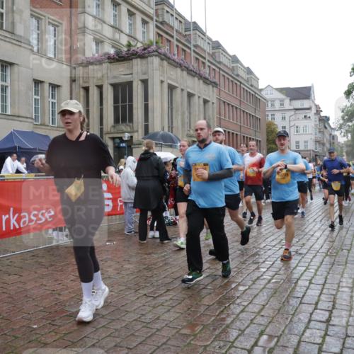 13.09.2026 - Kiel Lauf Yannick Fuchs http://msf.ph/oto/10420397 13.09.2026 10:52:52 Ziel 154, 158, 398, 1083, 1426, 1433, 1486, 1535, 1550, 1634, 1812, 2069, 2089, 3050, 3059, 3431, 3452, 3514, 3875, 4100, 4570, 5329, 5710, 5838, 6201, 7017, 7230, 7596, 7883, 8516, 8580, 8863, 8935, 8978, 9166, 9831, 10594, 11048, 11096, 11204, 11282, 11496, 12213, 90, 172, 475, 626, 1471, 1472, 1473, 1474, 1526, 1527, 1531, 1658, 1802, 1837, 2089, 2293, 2442, 2544, 2735, 3054, 3343, 3582, 3630, 3778, 3853, 1071, 3587, 3657, 5642, 5643, 6015, 7139, 10755 meine-sportfotos.de