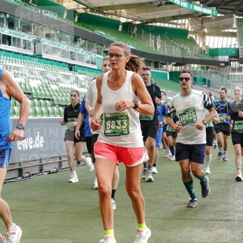 13.09.2026 - 21. swb-Marathon Bremen Michael Burmester http://msf.ph/oto/10420412 13.09.2026 13:21:34 Laufen im Stadion 128, 258, 343, 351, 423, 441, 601, 620, 704, 782, 851, 1060, 1094, 1129, 1158, 1177, 1316, 1344, 1409, 1417, 1439, 1446, 1518, 1669, 1676, 1697, 1729, 1756, 1808, 1815, 1846, 2010, 2064, 2139, 2201, 2258, 2278, 2290, 2349, 2394, 2395, 2414, 2417, 2437, 2501, 2519, 2533, 2551, 2588, 2619, 2632, 2652, 2660, 2685, 2694, 2695, 2711, 2736, 2793, 2828, 2886, 2954, 2964, 2995, 3004, 3010, 3017, 3018, 3022, 3034, 3035, 3036, 3037, 3070, 3074, 3102, 3139, 3144, 3225, 3264, 3351, 3682 meine-sportfotos.de