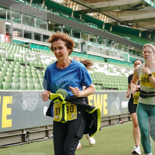 13.09.2026 - 21. swb-Marathon Bremen Michael Burmester http://msf.ph/oto/10420468 13.09.2026 10:44:16 Laufen im Stadion 10002, 10004, 10005, 10176, 10191, 10192, 10271, 10295, 10325, 10335, 10361, 10362, 10402, 10459, 10474, 10513, 10572, 10605, 10606, 10629, 10679, 10713, 10756, 10779, 10882, 10899, 10900, 10997, 10999, 11081, 11173, 11217, 11233, 11264, 11274, 11307, 11333, 11337, 11355, 11385, 11408, 11448, 11456, 11461, 11482, 11495, 11629, 11932, 11943, 12151, 12226, 12311, 12321, 12334 meine-sportfotos.de